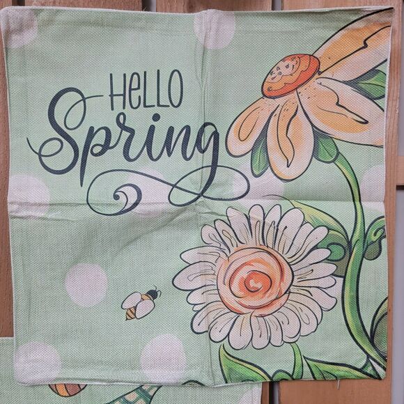 Pair of Canvas Pillow Covers Hello Spring Green Gnome Hedgehog Bee 18x18" New - Picture 2 of 5